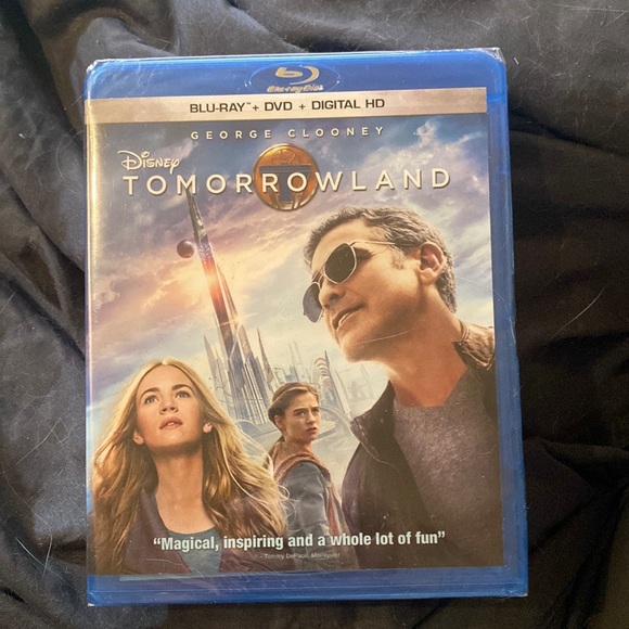 Tomorrowland - Picture 1 of 2